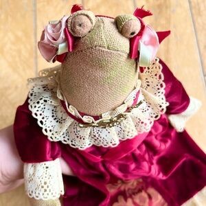 Russ Rare JOSEPHINE FROG Memories of Love Collection Stuffed Plush Toy
